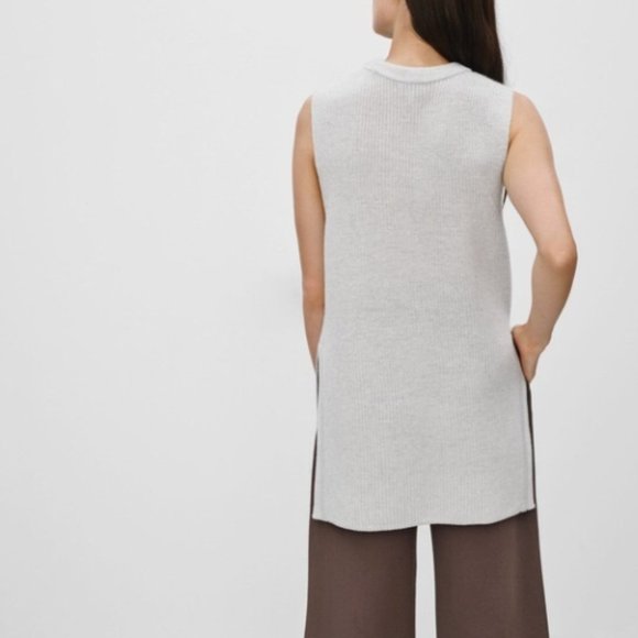 Palmier Sweater Vest (Oatmeal/Grey) - Picture 3 of 5